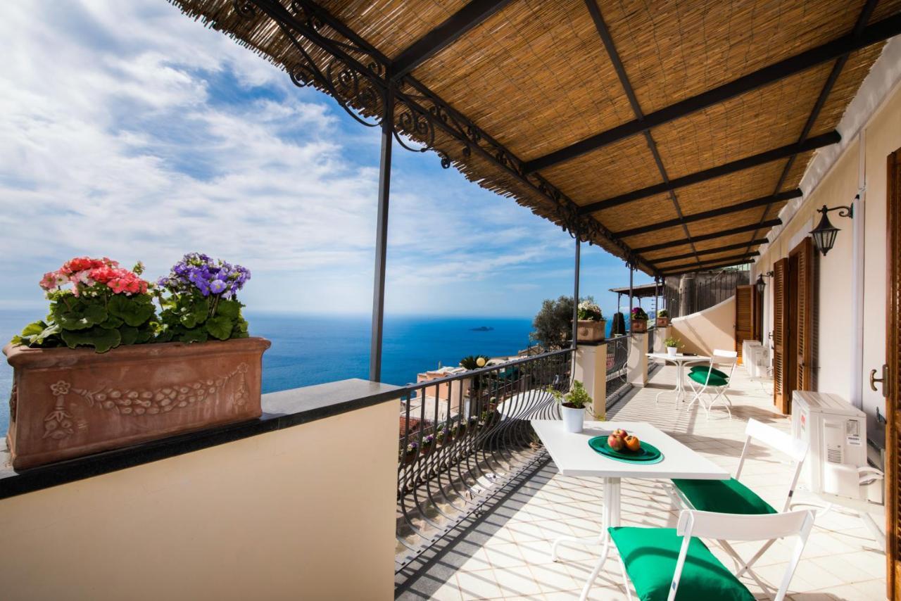 Villa Savina - Elegant Family Villa Overlooks Amalfi Coast - Positano Exterior foto